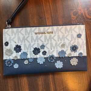 Michael Kors clutch